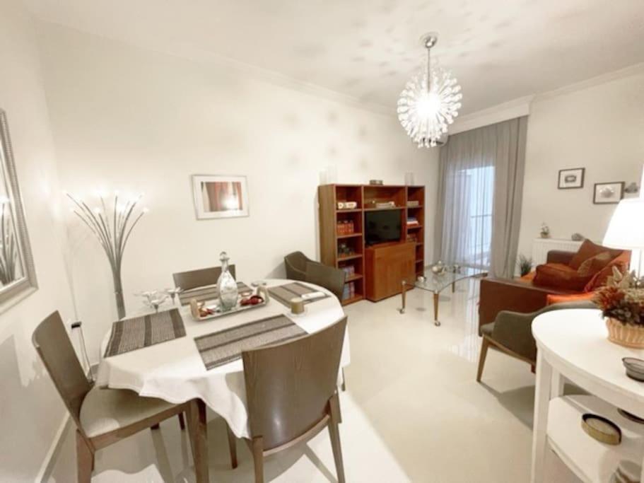 Crimson Suite: 1-Bedroom Apartment In 塞萨洛尼基 外观 照片